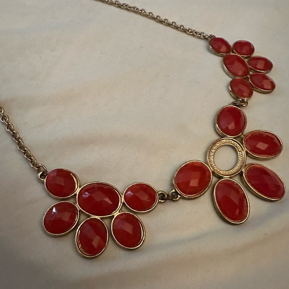 Red and Gold Flower Stone Statement Necklace - Picture 6 of 6
